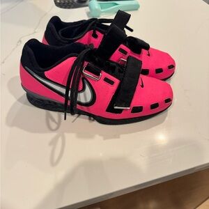 RARE - Nike Romaleos 2 - Pink - size 9